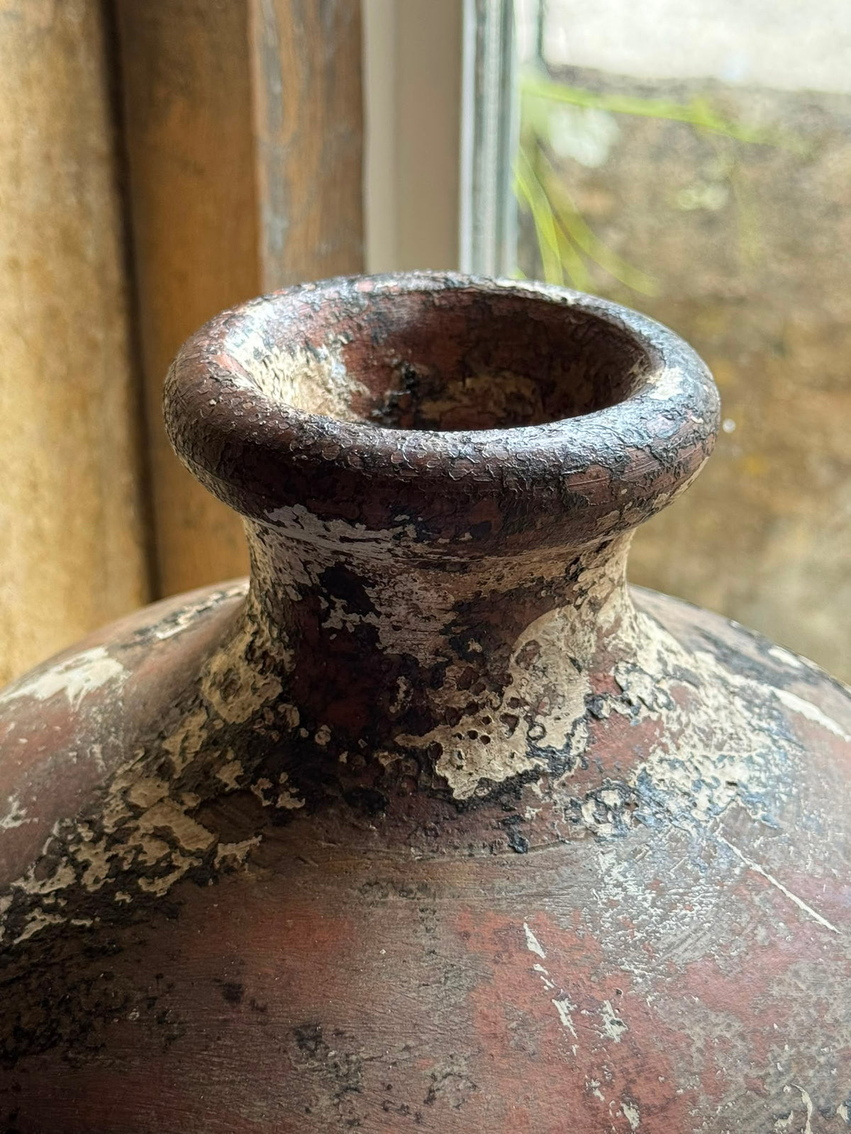 Kala Terracotta Vase, shaped by hand in Java