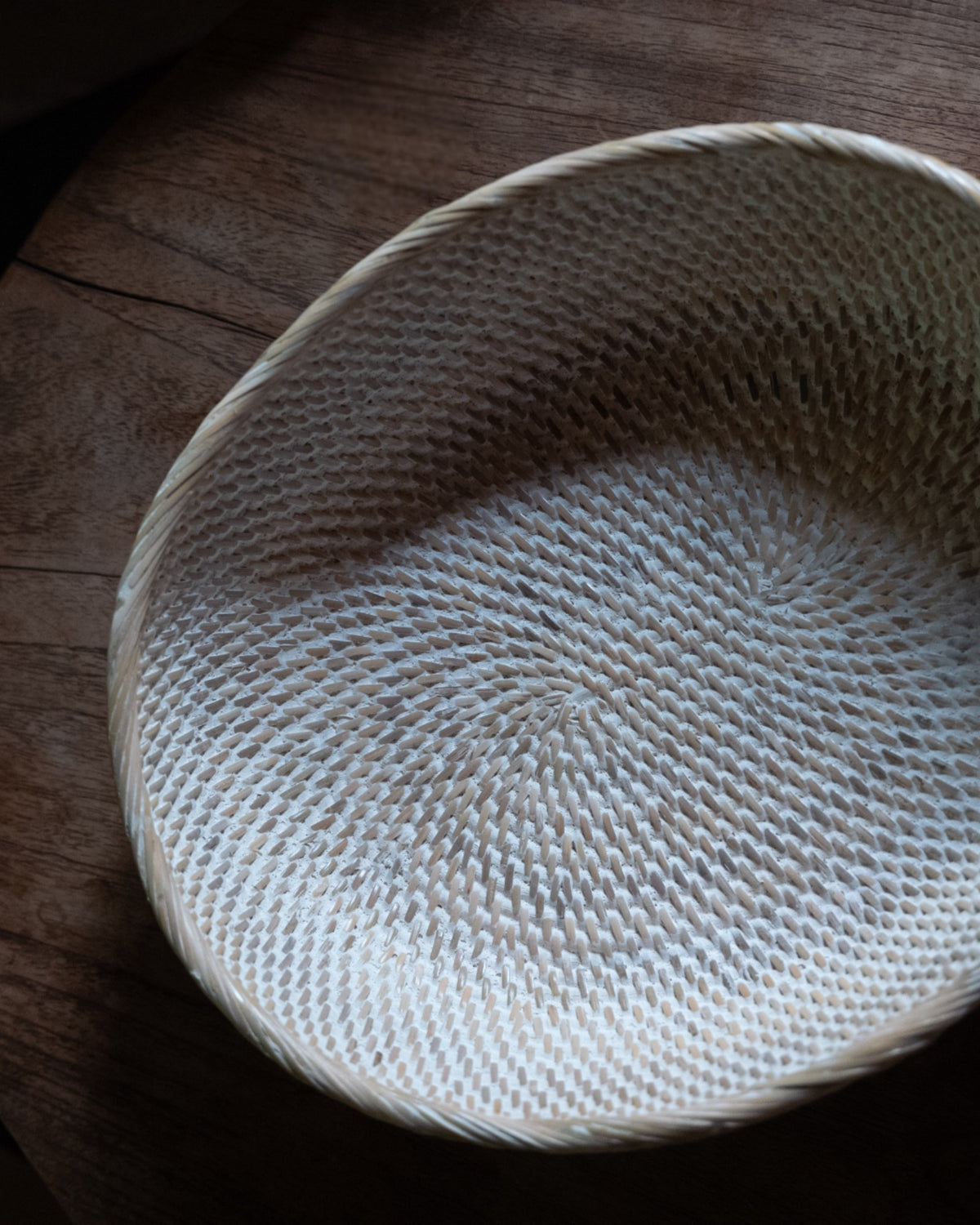 Solva Scallop Oval Bowl, handwoven rattan