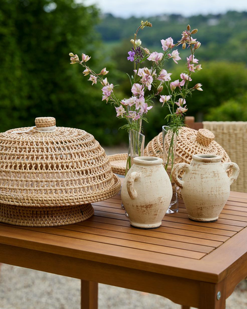 Marlow Cake Cover and Stand with the Poso Mini Terracotta Vase