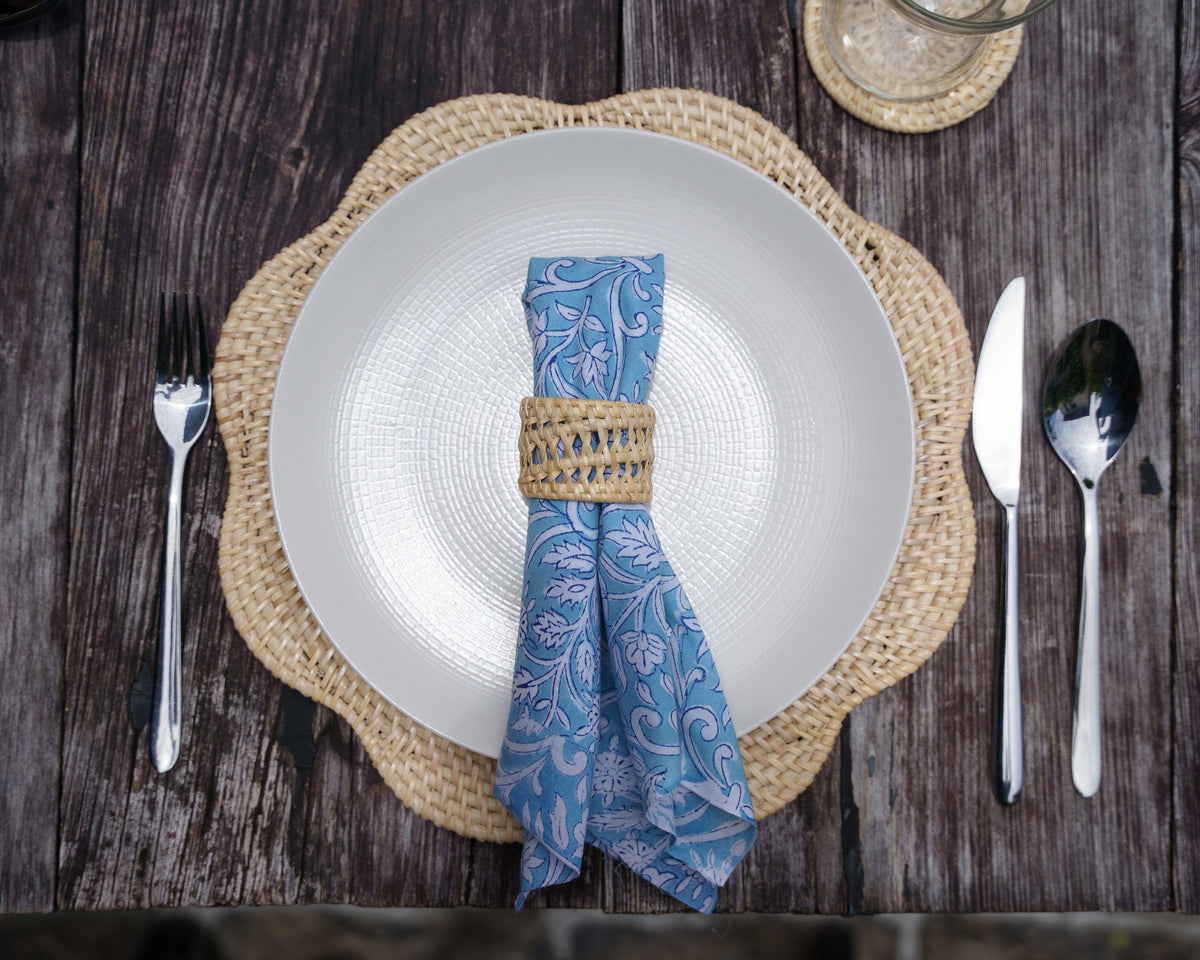 Solva Scallop Placemat Set of 2 in Natural, handwoven rattan